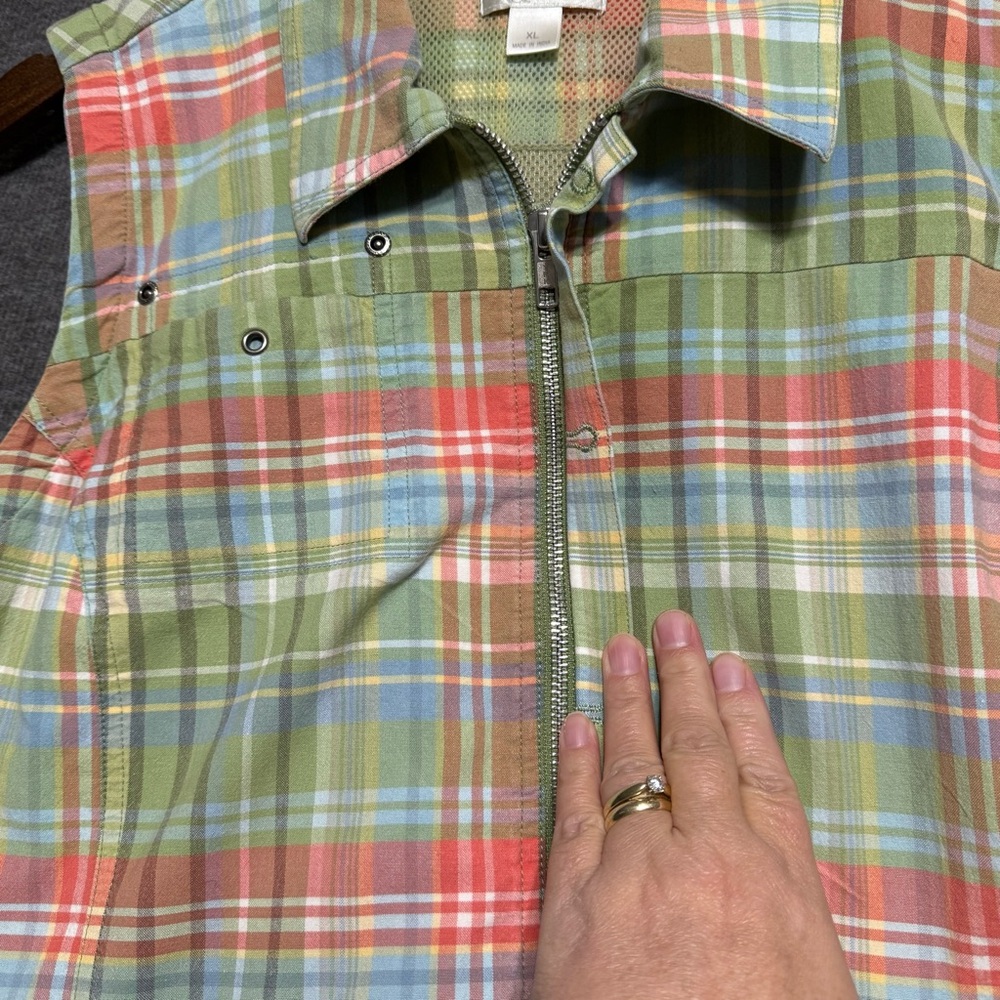 Christopher & Banks Plaid Sleeveless Zip Up Shirt Stretch Size XL - Picture 3 of 10